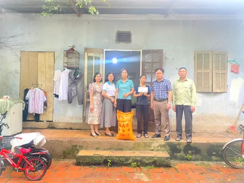 Tấm lòng thiện nguyện lan tỏa giá trị nhân văn của Chủ nhiệm CLB Dân ca xã Tiến Thắng