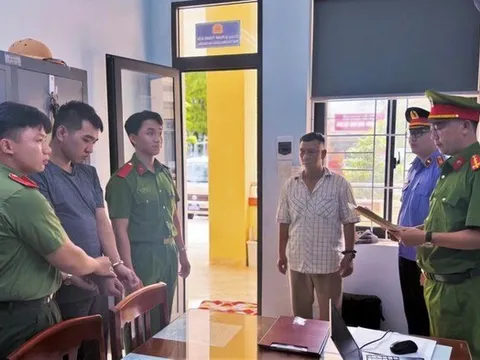 Bắt kẻ phóng hỏa đốt nhà khiến 2 người tử vong vì ghen tuông