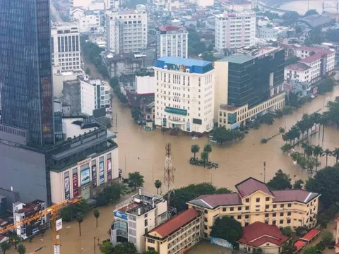 Hỗ trợ khẩn cấp 350 tỷ đồng cho TP Huế, Quảng Trị, Quảng Ngãi khắc phục thiệt hại mưa lũ