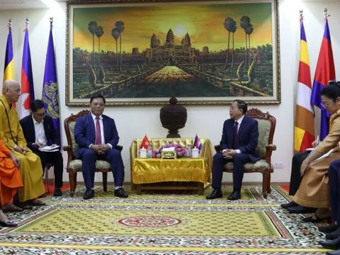 Giao lưu tôn giáo, thắt chặt tình đoàn kết Nhân dân ba nước Việt Nam - Lào - Campuchia