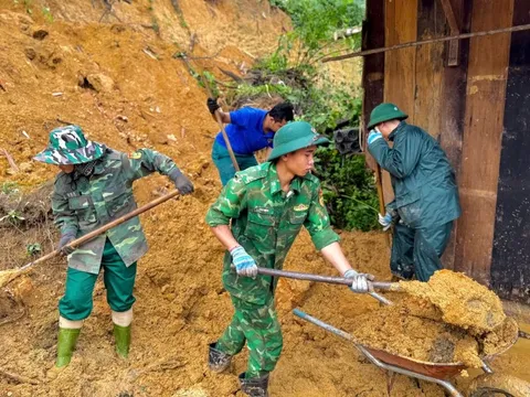 Huy động tối đa các lực lượng tại Đà Nẵng khắc phục hậu quả mưa lũ