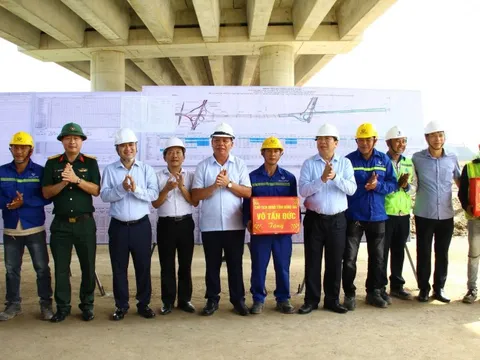 Bộ trưởng Trần Hồng Minh kiểm tra “chặng cuối” trên cao tốc Biên Hòa – Vũng Tàu