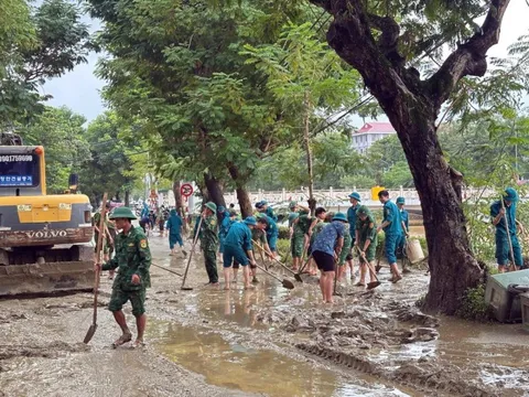 Hỗ trợ bổ sung 100 tỷ đồng cho TP Huế khắc phục thiệt hại do mưa lũ