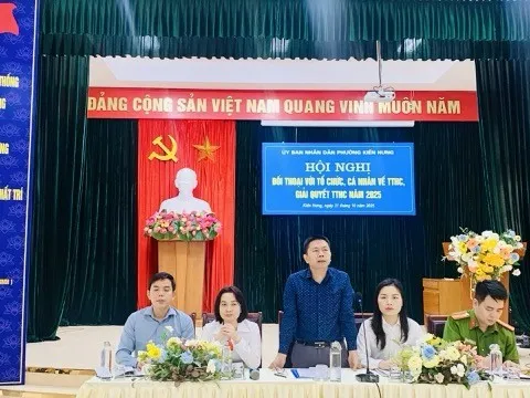 Người dân phường Kiến Hưng được giải đáp các vấn đề về thủ tục hành chính