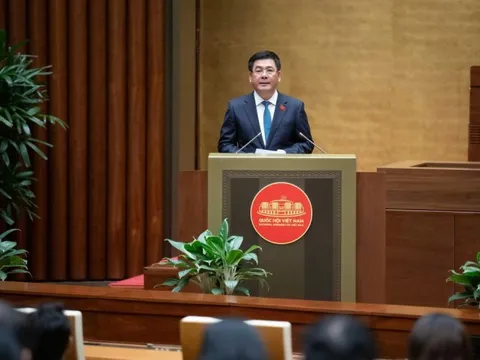 Hoàn thiện thể chế, chính sách pháp luật về thương mại điện tử