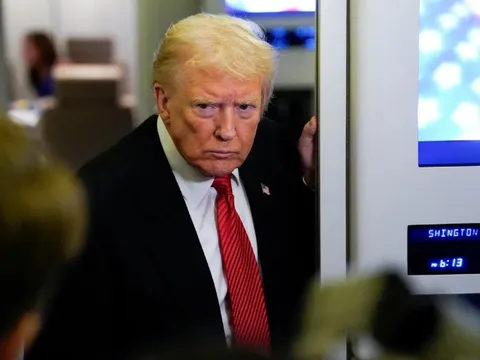 Ukraine nhận tin không vui từ ông Trump, giấc mơ tên lửa Tomahawk bị dập tắt