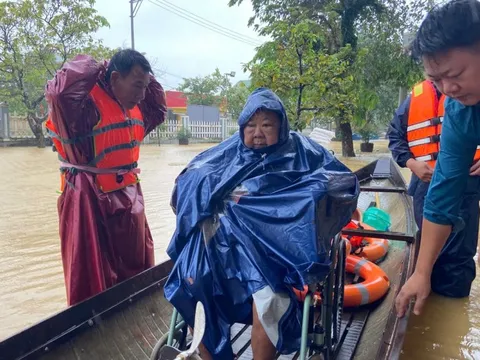 TP. Huế: Hỗ trợ cứu chữa miễn phí cho người bị thương do thiên tai