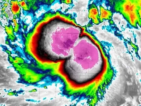 Bão Kalmaegi di chuyển nhanh "chóng mặt", cường độ rất mạnh