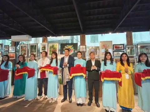 Khai mạc Triển lãm tranh “Hà Nội thanh tân”