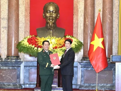 Đại tướng Nguyễn Trọng Nghĩa giữ chức Chủ nhiệm Tổng cục Chính trị