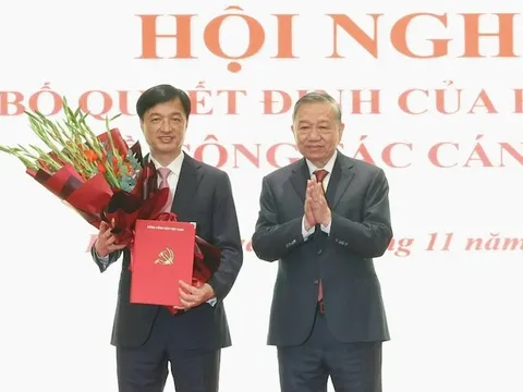 Bộ Chính trị điều động, phân công, chỉ định đồng chí Nguyễn Duy Ngọc giữ chức Bí thư Thành ủy Hà Nội