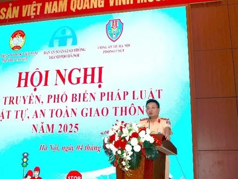 Hơn 300 cán bộ Mặt trận Tổ quốc phường Tây Tựu được tuyên truyền về an toàn giao thông