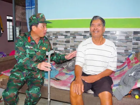 Quảng Ngãi gấp rút sơ tán dân trước giờ bão số 13 áp sát đất liền