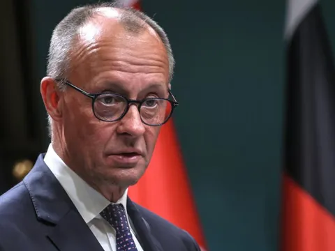 Thủ tướng Đức tuyên bố cứng rắn, muốn người tị nạn Syria trở về nhà