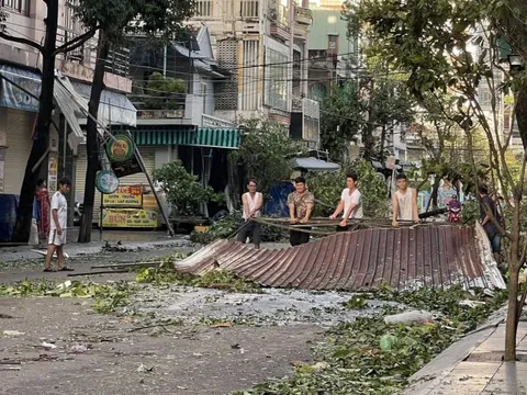 Khẩn trương khắc phục hậu quả bão số 13, nhanh chóng ổn định đời sống Nhân dân sau thiên tai