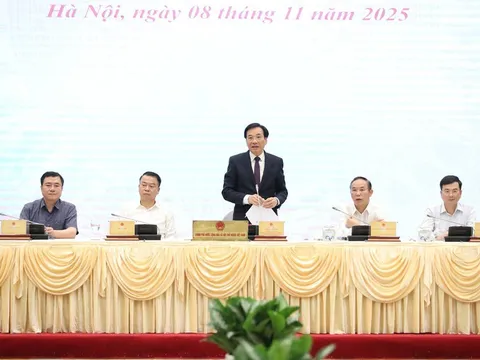 Tình hình kinh tế xã hội tiếp tục xu hướng tích cực