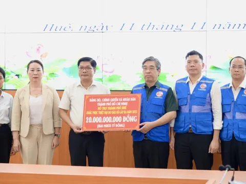 TPHCM hỗ trợ Huế và Đà Nẵng 35 tỷ đồng khắc phục hậu quả bão lũ