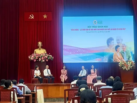 Chia sẻ kinh nghiệm thực tiễn nhằm tăng độ bao phủ vắc xin phòng bệnh cho nhóm dễ bị tổn thương