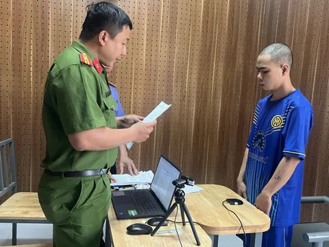 Khởi tố đối tượng dùng dao cướp tài sản của tài xế xe Grab