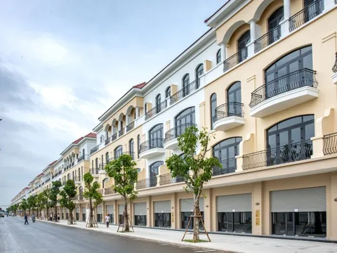 Giao dịch bật tăng, nhưng "núi" hàng tồn kho bất động sản vẫn chồng cao