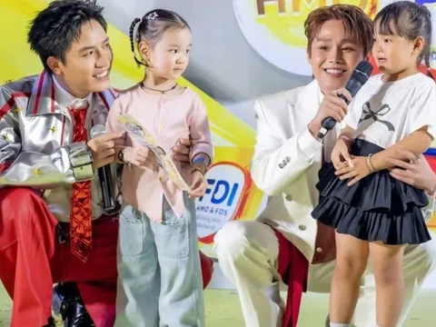 Anh Tú Voi, Võ Tấn Phát, Tăng Duy Tân, Dương Domic rất có dáng "ông bố bỉm sữa" khi giao lưu với fan nhí