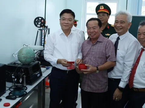 Phó Thủ tướng Lê Thành Long: Đại học Kiên Giang cần tập trung hơn cho nghiên cứu khoa học, đổi mới sáng tạo