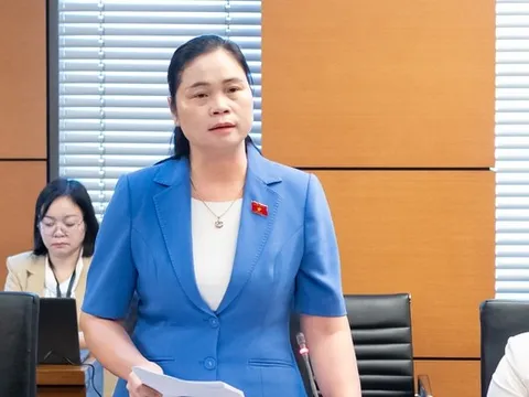 Đề xuất cho phép huy động nguồn lực xã hội hóa tham gia cung cấp SGK miễn phí