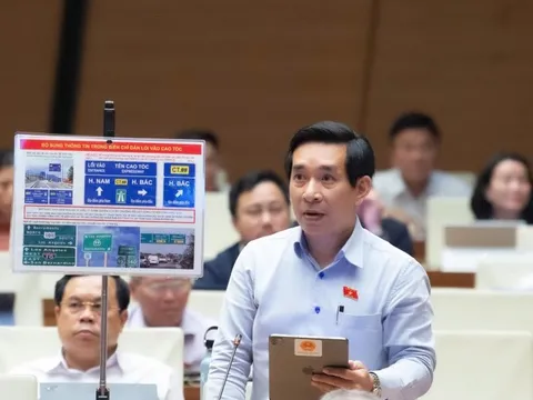 ĐBQH đề xuất "người đi bộ phải đi ngược chiều dòng xe" nếu không có vỉa hè