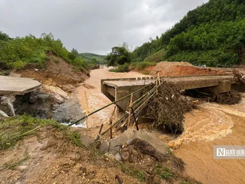 Sập cầu ở Quảng Ngãi, 288 hộ dân bị cô lập, chính quyền khẩn cấp làm cầu tạm