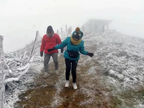 Không khí lạnh mạnh đang tràn về miền Bắc, có nơi dưới 7 độ C