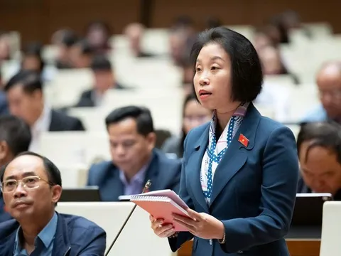 Đẩy mạnh phân cấp, phân quyền trong quản lý nợ công