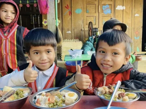 Nghề "gieo chữ": Hành trình lặng lẽ thắp sáng ước mơ học trò