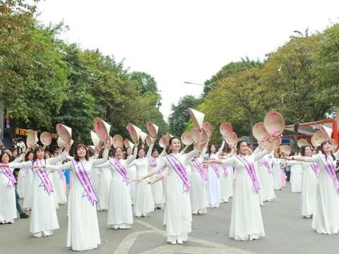 Phụ nữ Thủ đô khẳng định vai trò, vị trí quan trọng trong gia đình và xã hội