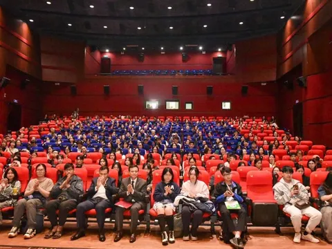 Phim “Mùi cỏ cháy” khai mạc tuần phim chào mừng LHP Việt Nam lần thứ XXIV