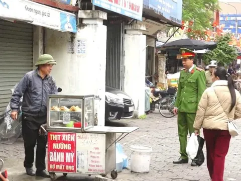 Quyết dẹp chợ cóc, chợ tạm, trả lại vỉa hè cho người dân
