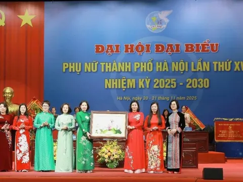 Phụ nữ thành phố Hà Nội phải đi đầu, trở thành điểm sáng, dẫn dắt phụ nữ cả nước về chuyển đổi số