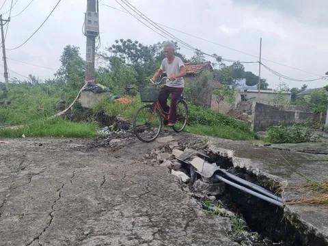 Quảng Ninh: Các hộ dân gần khai trường Than Mạo Khê sắp thoát "rãnh tử thần"