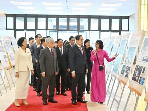 Triển lãm “Quốc hội Việt Nam - quá trình xây dựng và hoàn thiện hệ thống pháp luật“