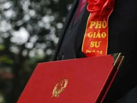 Bản tin 22/11: Đại học nào dẫn đầu cả nước về số lượng tân giáo sư, phó giáo sư năm 2025?