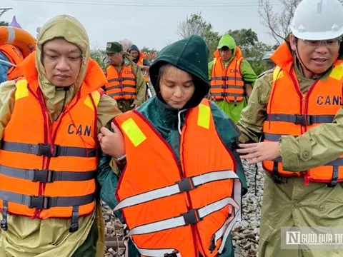 Người dân thôn Luật Lễ kể chuyện em bé “Lũ” chào đời trong đêm đê vỡ