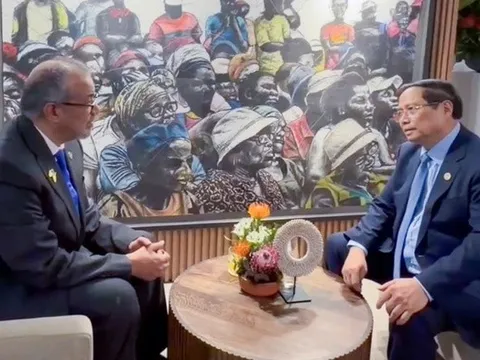 Thủ tướng đề nghị WHO hỗ trợ phòng ngừa dịch bệnh sau bão lũ lịch sử