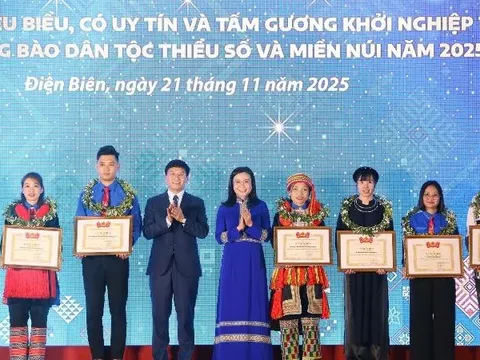 Tuyên dương 36 gương thanh niên dân tộc thiểu số, người có uy tín và tấm gương khởi nghiệp thành công