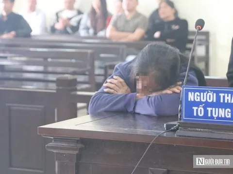 Nhói lòng những câu hỏi của mẹ già ở phiên toà xử con trai phạm tội Giết người