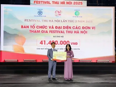 Festival Thu Hà Nội năm 2025 quyên góp hơn 81 triệu đồng ủng hộ đồng bào bị mưa lũ