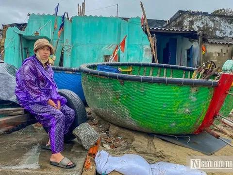 Chênh vênh làng chài ven biển trước thiên tai - Kỳ 1: Xuân Thạnh gắng gượng "hồi sinh" sau bão