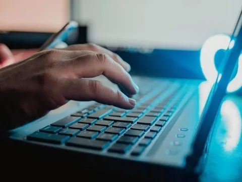 Bị lừa gần 500 triệu đồng vì sập bẫy tuyển dụng nhân viên ngân hàng online