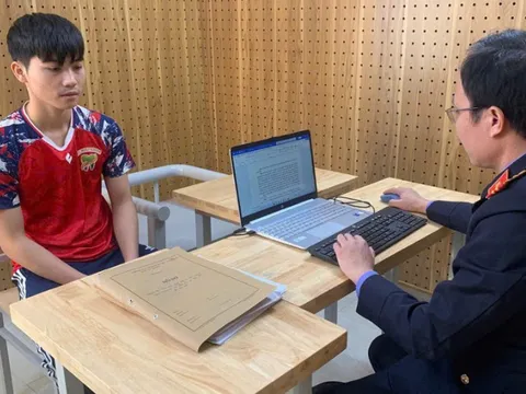 Khởi tố, bắt tạm giam nhóm "yêu râu xanh" xâm hại thiếu nữ 14 tuổi