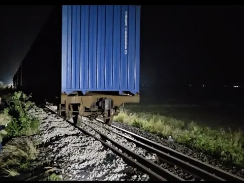 Khôi phục lưu thông toàn tuyến đường sắt Bắc-Nam