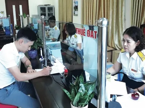 Cơ quan thuế các cấp khẩn trương hỗ trợ người nộp thuế tại các địa phương bị tổn thất do bão lũ