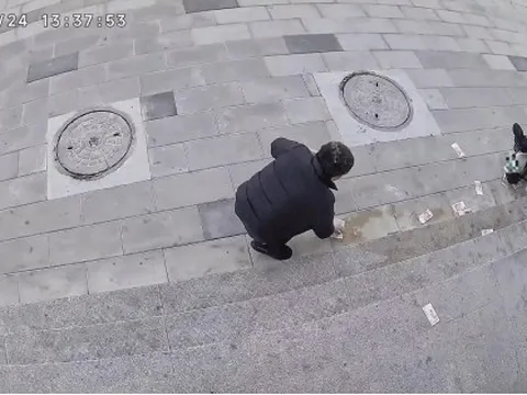 180 triệu đồng tiền mặt của người đàn ông rơi khắp đường và cái kết